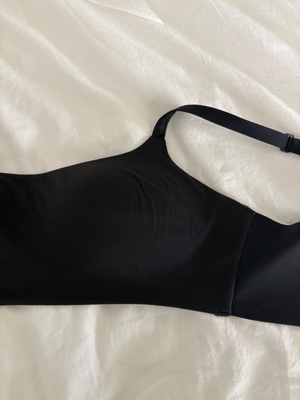 SMOOTHEZ Bra-ish Wireless Bralette - Medium - Picture 8 of 13
